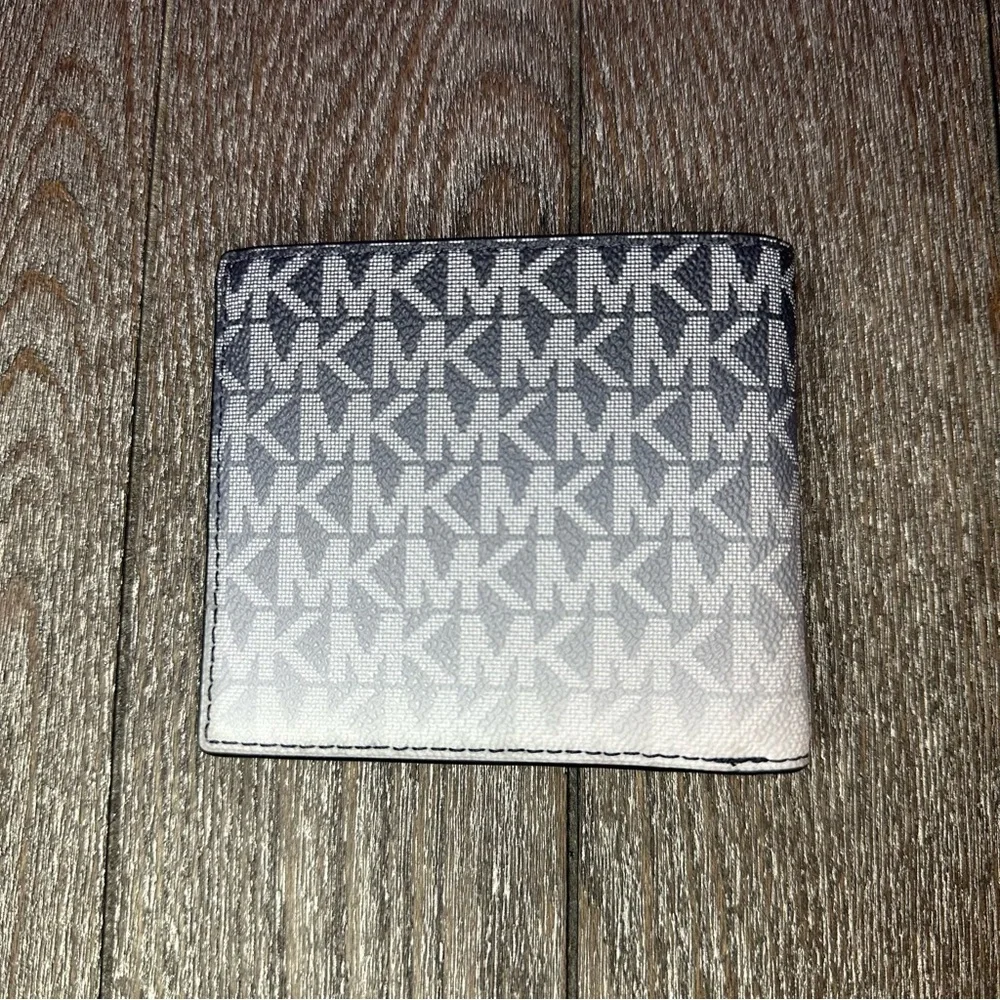 NWT Michael Kors | Navy Cooper Ombré Signature Logo Billfold Wallet $198